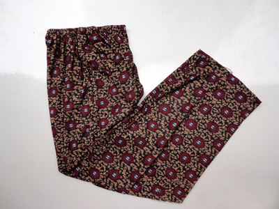 【廠(chǎng)家直銷(xiāo) 中老年服裝 夏季休閑七分褲低價(jià)處理批發(fā) 庫(kù)存服裝清倉(cāng)】?jī)r(jià)格,廠(chǎng)家,圖片,中老年女裝,東莞市石碣海韻服裝銷(xiāo)售部-